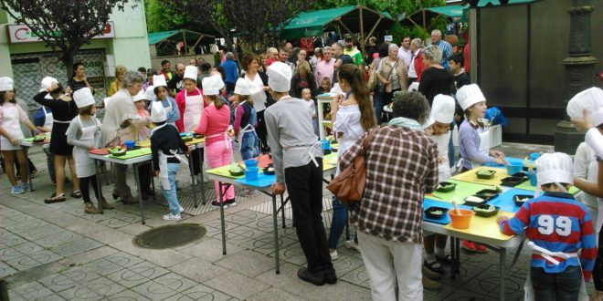 Taller «de la huerta a la cocina» para pequeños grandes cocineros con el equipo del chef Sergio Rama Taller «de la huerta a la cocina» para pequeños grandes cocineros con el equipo del chef Sergio Rama