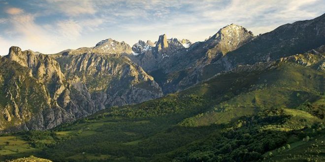 Guía bibliográfica y recursos de información. Centenario del Parque Nacional de Picos de Europa (1918-2018). Guía bibliográfica y recursos de información. Centenario del Parque Nacional de Picos de Europa (1918-2018).